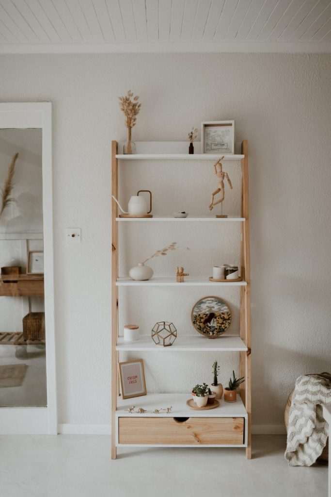 Collapsible Storage Solutions
small space organization ideas