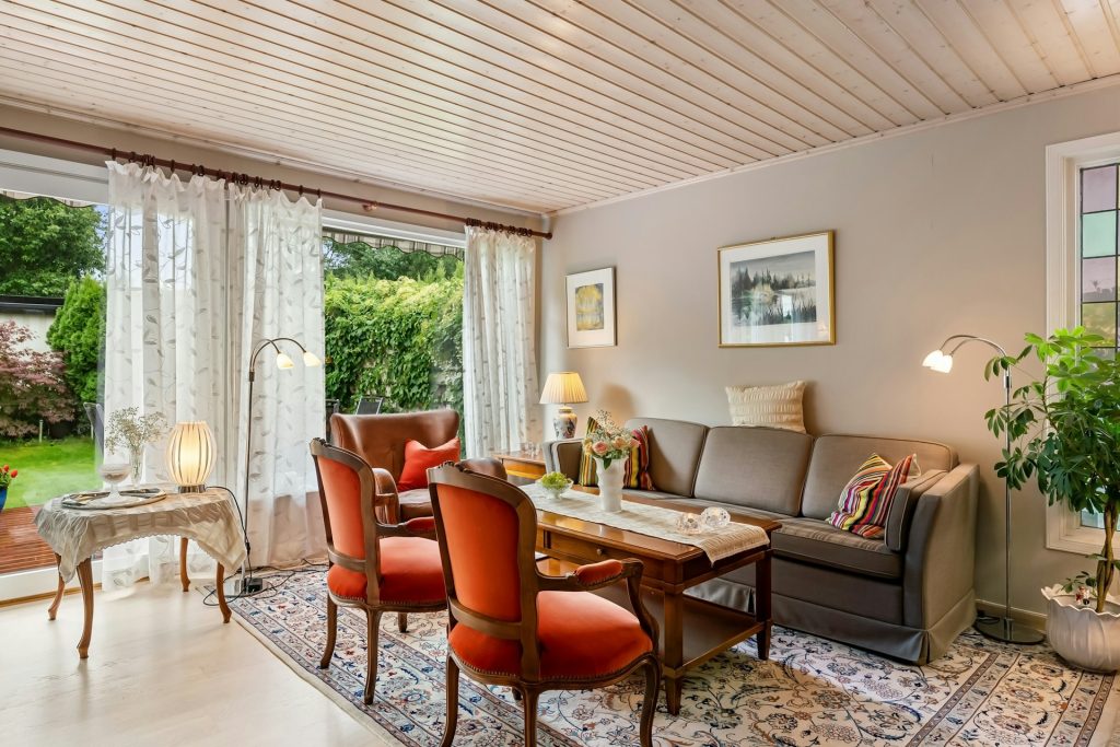 Sustainable DIY Home Decor